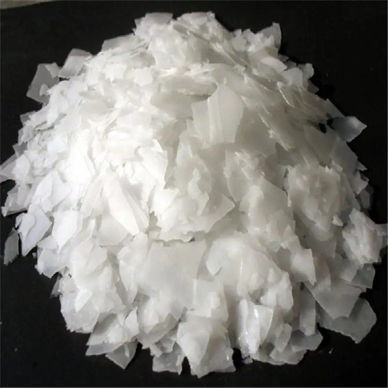 sodium hydroxide flakes NaOH for water treatment and soap making
