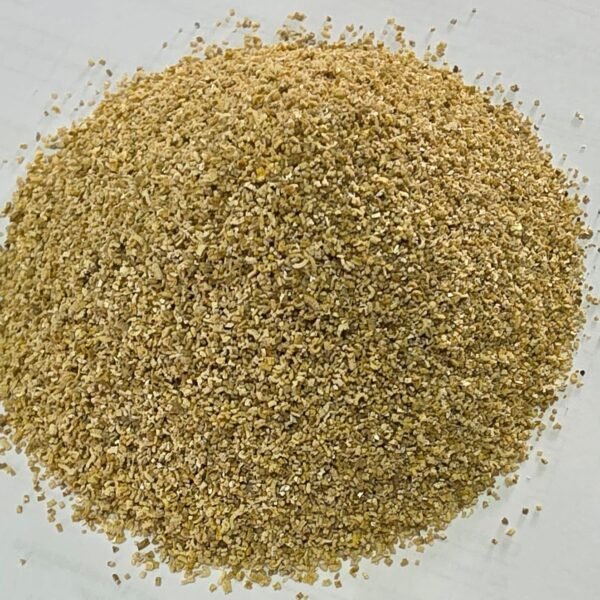 Feed grade vermiculite for animal feed manufacturing and premixes