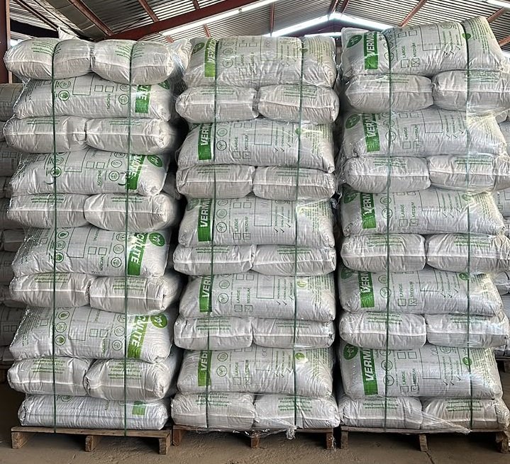 Bulk feed grade vermiculite supplied for commercial animal feed production